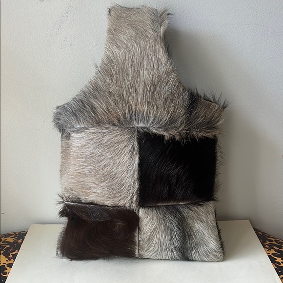 Handbags - •⬇️FINAL PRICE⬇️NO OFFERS FIRM⬇️VINTAGE GENUINE FUR BAG BOHO FESTIVAL•
